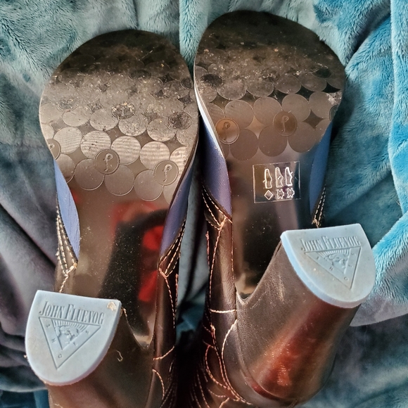 John Fluevog Attic Elita - Picture 3 of 7